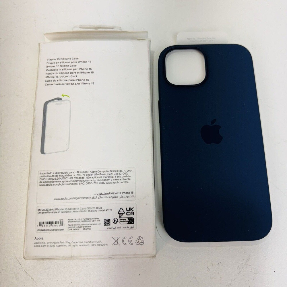 Genuine Apple Silicone Soft‎ Case with MagSafe for Apple iPhone 15 6.1"